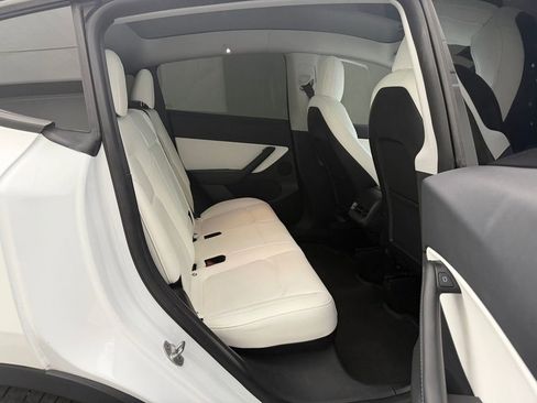 Used 2021 Tesla Model Y Performance AWD/4WD image 22