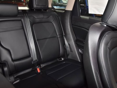 New 2026 Lincoln Corsair Premiere FWD image 21