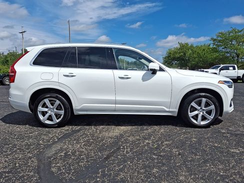 Used 2022 Volvo XC90 T5 Momentum AWD/4WD image 26