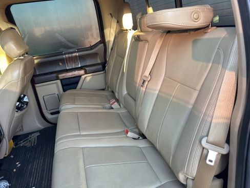 Used 2019 Ford F150 Lariat image 10