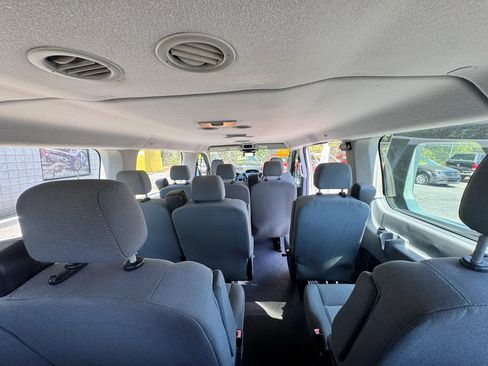 Used 2016 Ford Transit 350 XLT RWD image 28