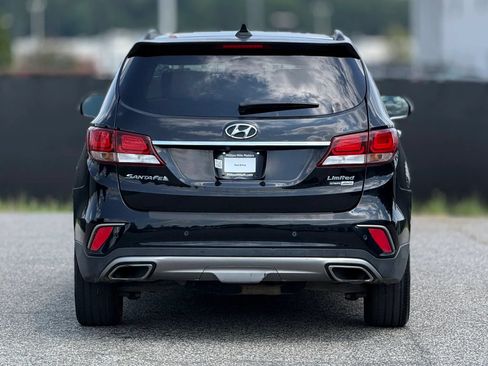 Used 2017 Hyundai Santa Fe Limited AWD/4WD image 4