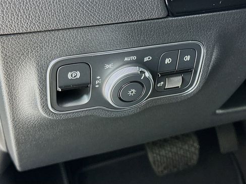 New 2026 Mercedes-Benz GLA 250 image 11