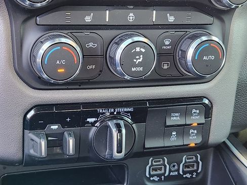 Used 2022 RAM 1500 Big Horn AWD/4WD image 21