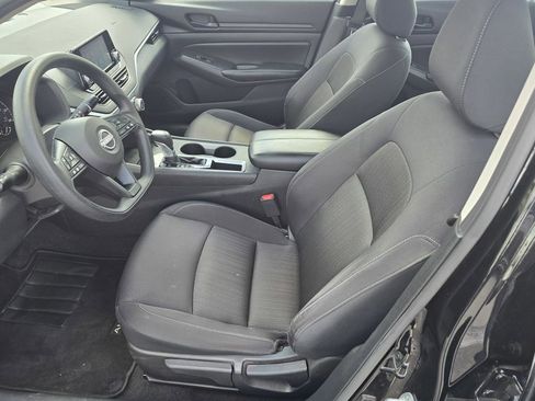 Used 2023 Nissan Altima 2.5 S FWD image 19