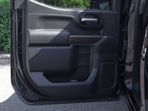 Used 2021 Chevrolet Silverado 1500 LT Trail Boss w/ Convenience Package II AWD/4WD image 43