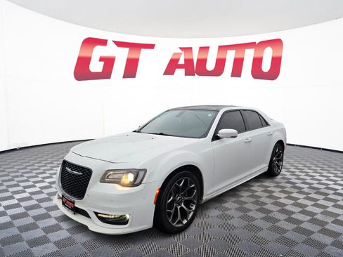 Used 2018 Chrysler 300 S w/ 300S Premium Group image 3