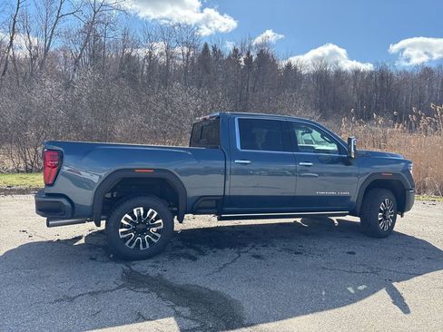 New 2026 GMC Sierra 2500 Denali Ultimate w/ Max Trailering Package image 9
