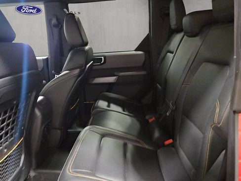 Certified 2023 Ford Bronco Badlands w/ Sasquatch Package AWD/4WD image 20