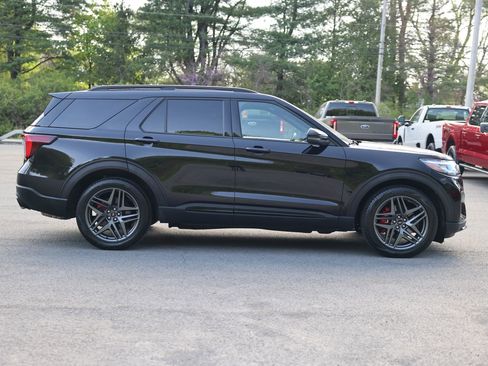 Used 2025 Ford Explorer ST w/ Sun And Sound Package AWD/4WD image 4