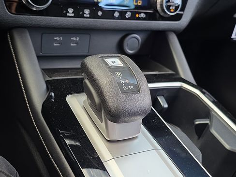 New 2026 Mitsubishi Outlander ES FWD image 21