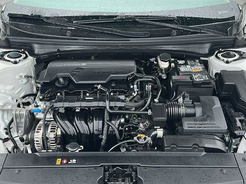 Used 2025 Kia K4 LXS image 3