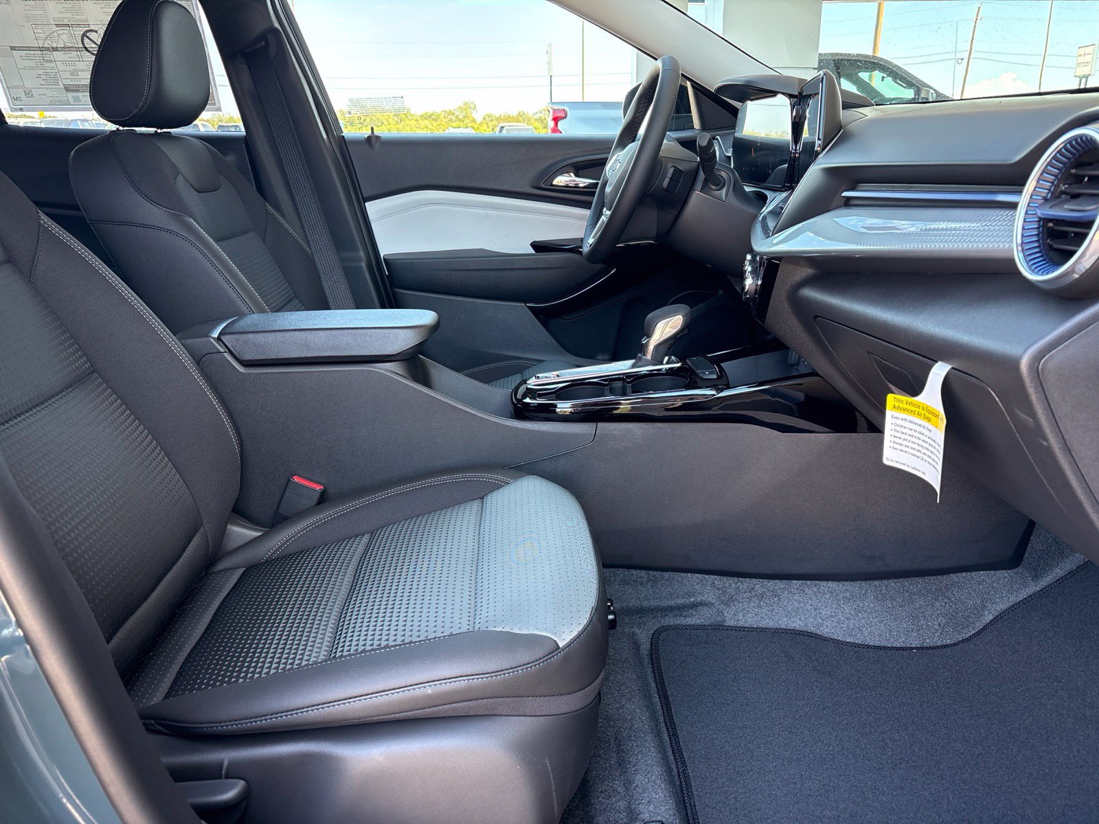 New 2026 Chevrolet Trax LT w/ Driver Confidence Package FWD image 16