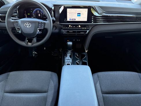 Used 2025 Toyota Camry LE FWD image 20