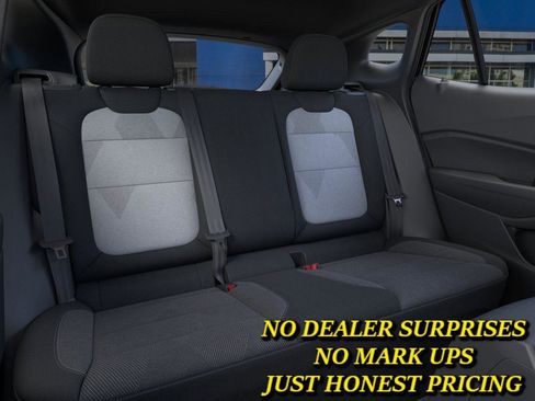 New 2026 Chevrolet Trax RS FWD image 17