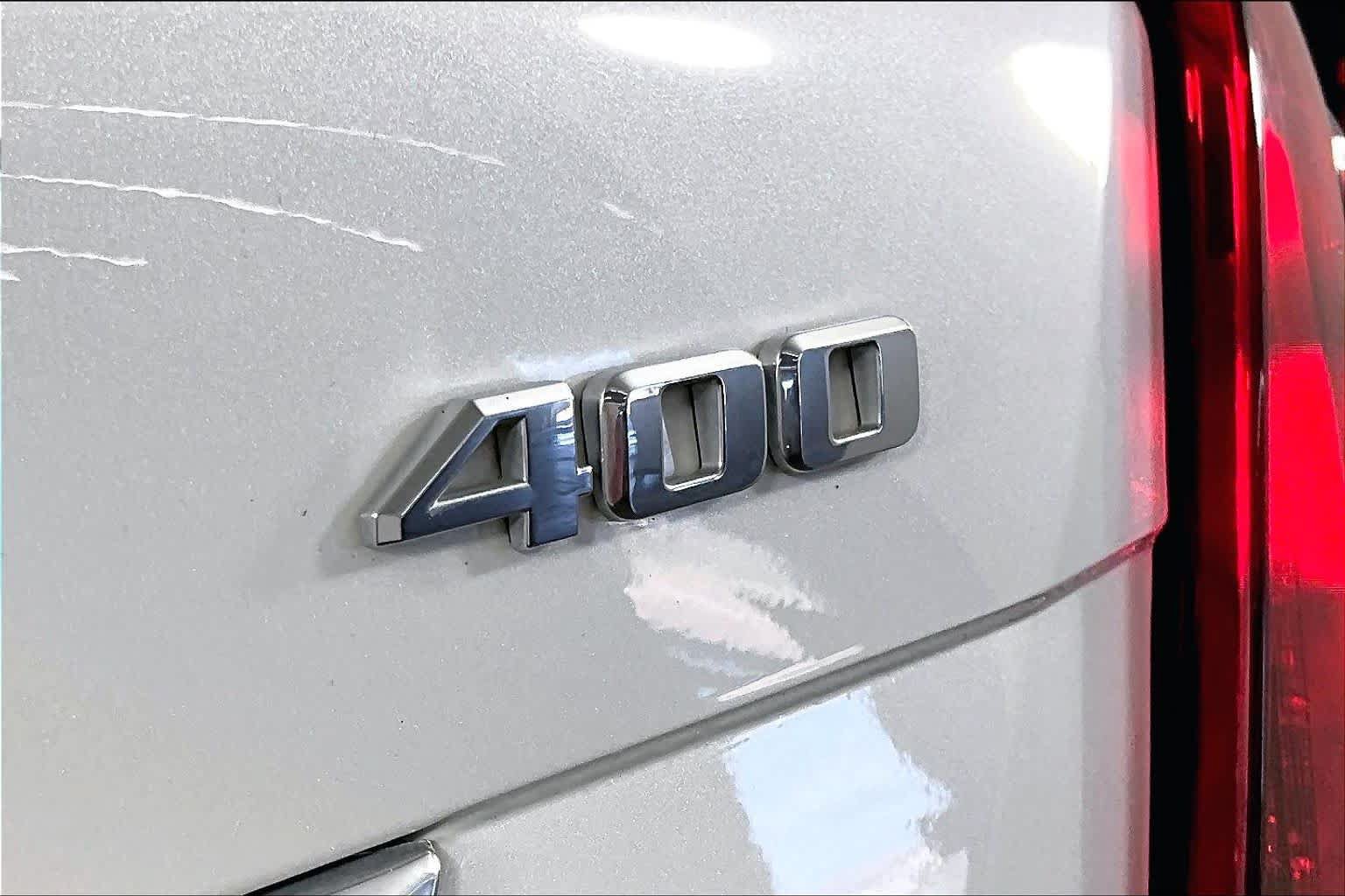 Used 2024 Cadillac XT5 Premium Luxury w/ Technology Package FWD image 10