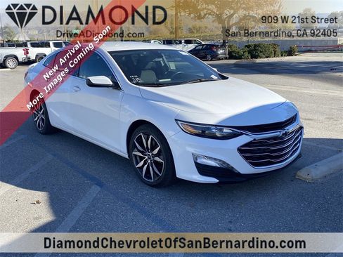 Used 2021 Chevrolet Malibu RS image 1
