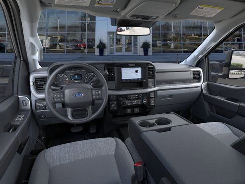 New 2026 Ford F350 XLT w/ 360-Degree Camera Package image 10