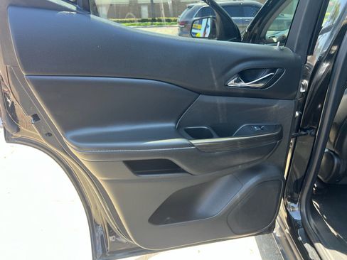Used 2017 GMC Acadia SLT FWD image 27