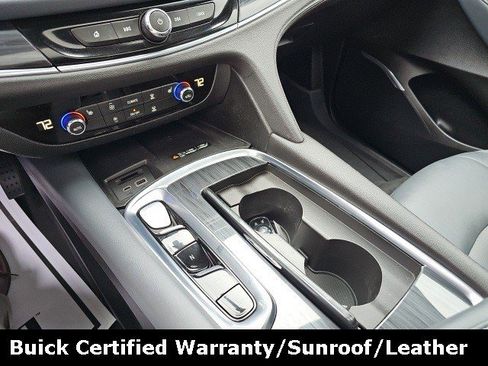 Certified 2022 Buick Enclave Essence w/ Experience Buick Package image 25