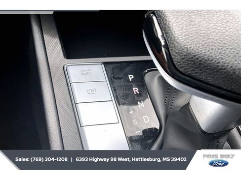 Used 2026 Hyundai Elantra SE FWD image 22