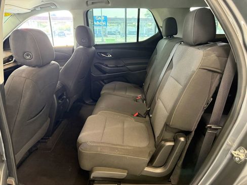 Used 2019 Chevrolet Traverse LS FWD image 10