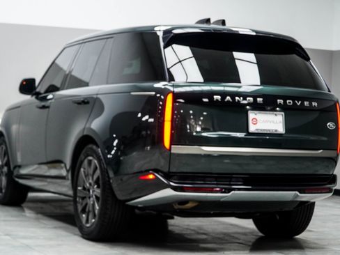 Used 2023 Land Rover Range Rover SE image 10