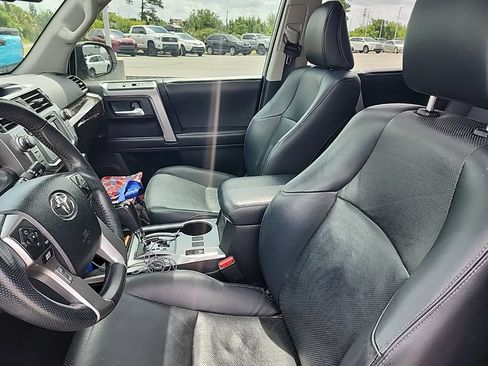 Used 2015 Toyota 4Runner Limited AWD/4WD image 8