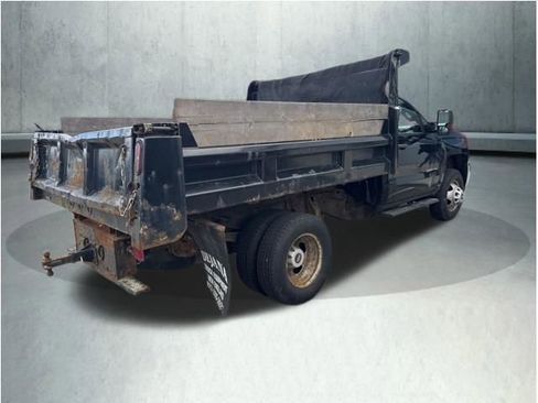 Used 2019 Chevrolet Silverado 3500 W/T w/ WT Convenience Package image 2