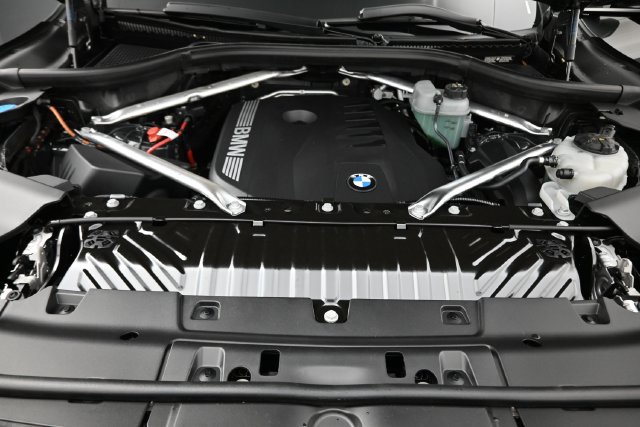 New 2027 BMW X5 xDrive40i w/ M Sport Professional Package AWD/4WD image 25