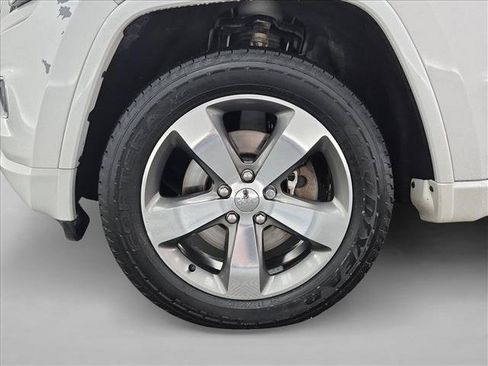 Used 2016 Jeep Grand Cherokee Overland AWD/4WD image 28