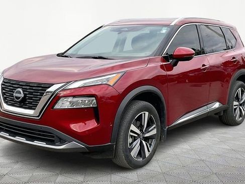 Used 2023 Nissan Rogue SL w/ SL Premium Package image 3