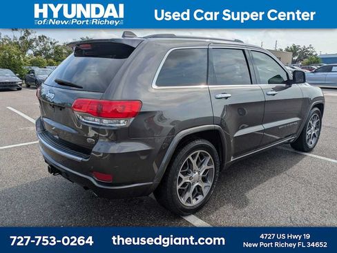 Used 2020 Jeep Grand Cherokee Overland AWD/4WD image 2