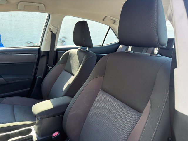 Used 2018 Toyota Corolla LE FWD image 11