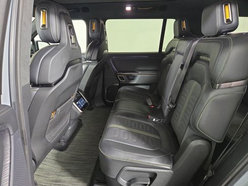 Used 2024 Rivian R1S Adventure AWD/4WD image 21