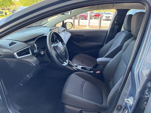 Used 2022 Toyota Corolla LE FWD image 9