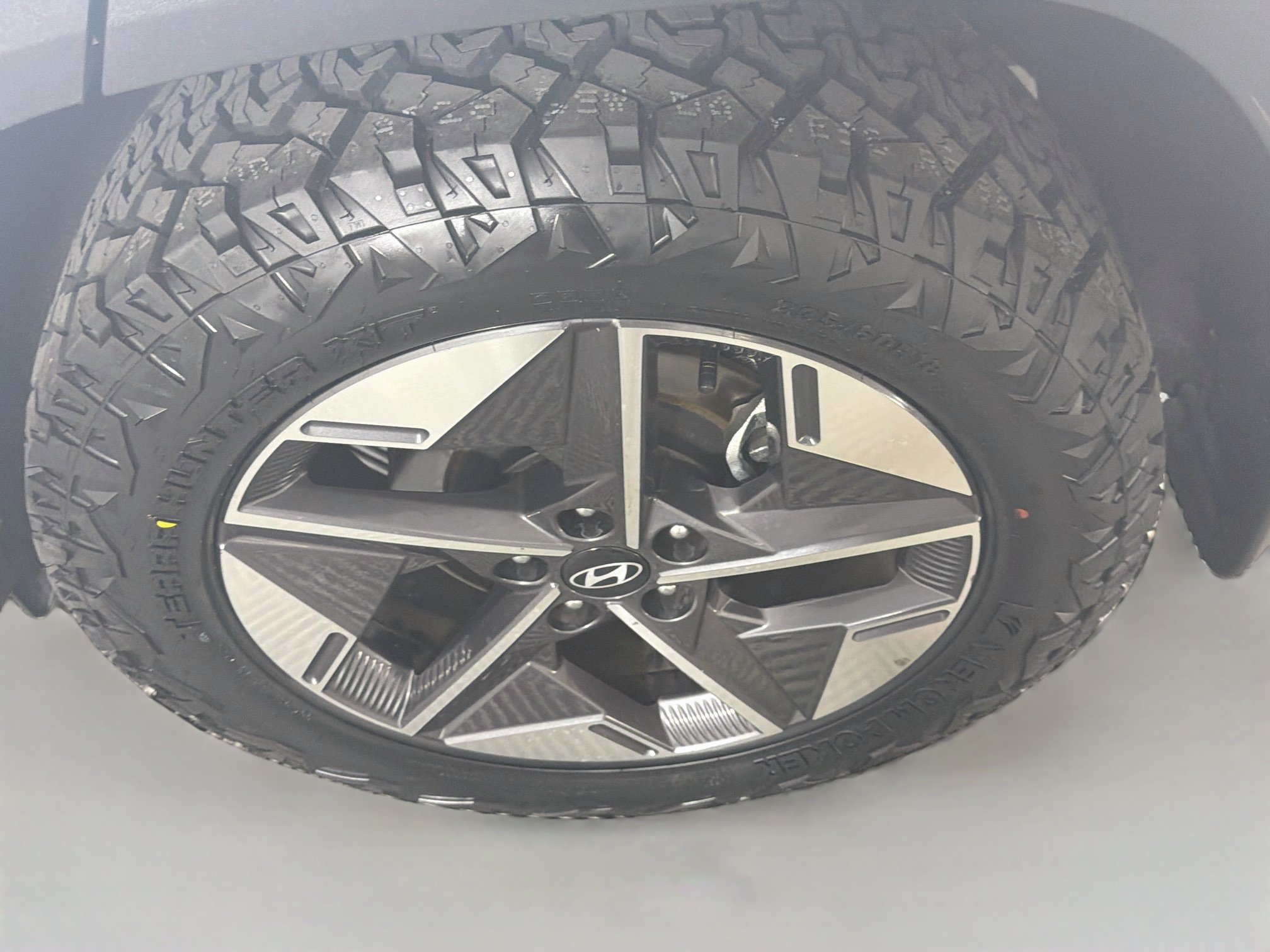 Used 2025 Hyundai Tucson SEL FWD image 11