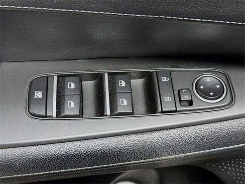 Used 2023 Kia Forte GT-Line image 11