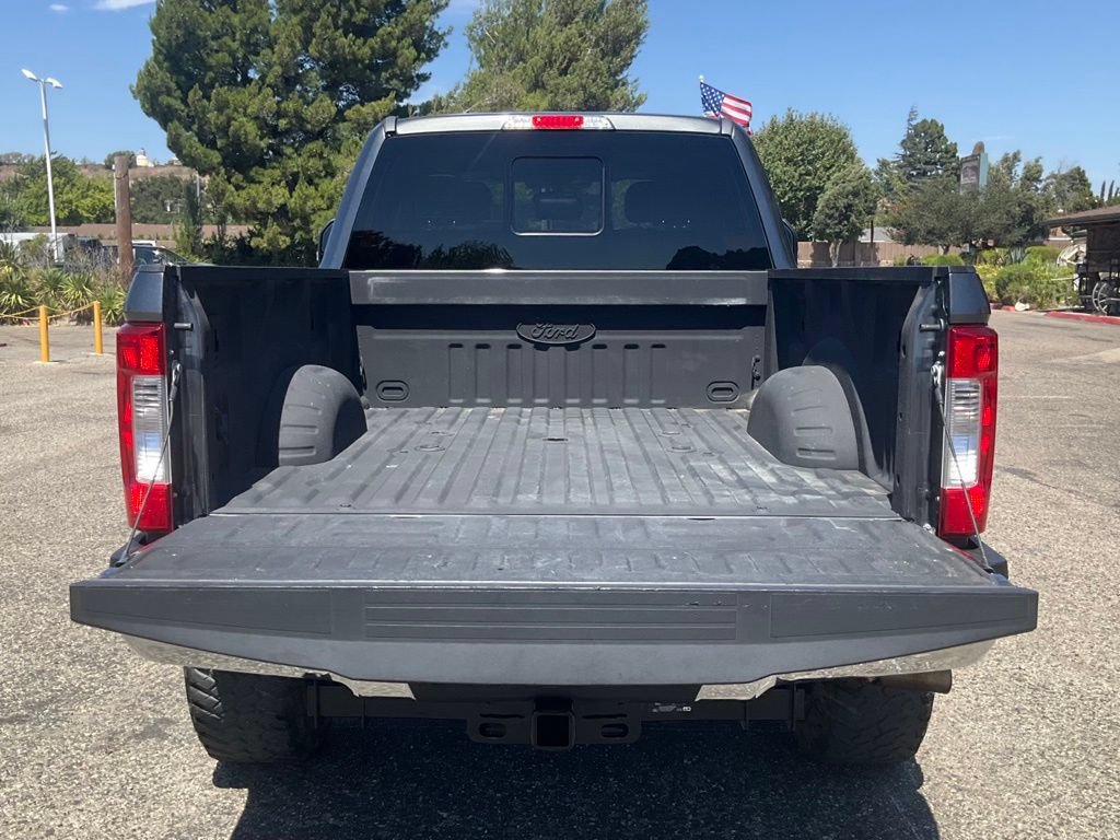 Used 2019 Ford F350 Lariat w/ Lariat Value Package AWD/4WD image 14