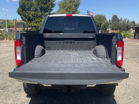 Used 2019 Ford F350 Lariat w/ Lariat Value Package AWD/4WD image 14
