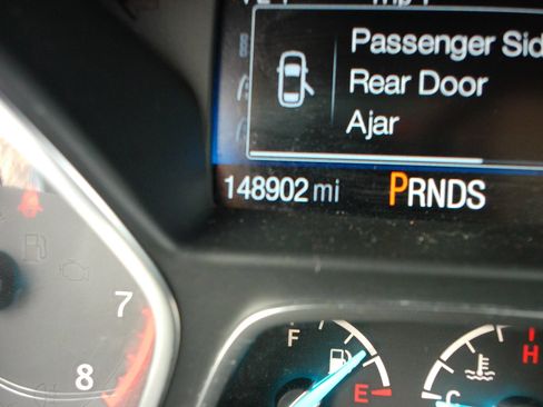 Used 2018 Ford Escape SE FWD image 22