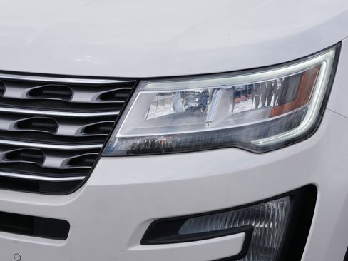 Used 2017 Ford Explorer Limited AWD/4WD image 16