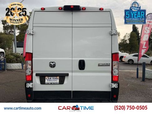 Used 2024 RAM ProMaster 2500 w/ Convenience Group FWD image 4