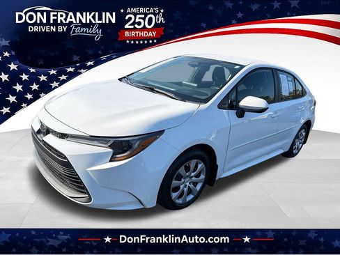 Used 2024 Toyota Corolla LE FWD image 1