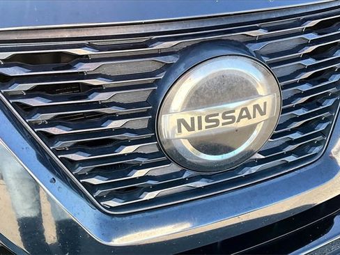 Used 2018 Nissan Rogue SV w/ Premium Package image 28