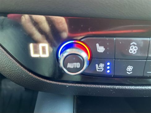 Used 2021 Buick Enclave Premium w/ Surround and Sites Package image 21