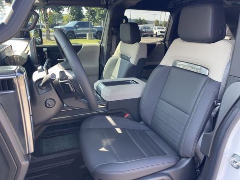 New 2026 GMC Hummer EV SUV image 53