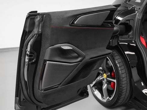 Certified 2025 Ferrari Purosangue AWD/4WD image 39