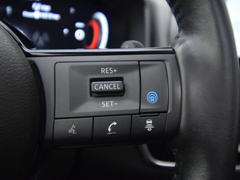 Used 2023 Nissan Rogue Platinum w/ Platinum Premium Package AWD/4WD image 36
