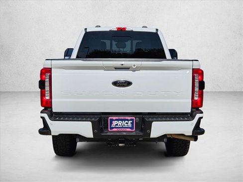 Used 2024 Ford F250 XLT w/ Black Appearance Package AWD/4WD image 7